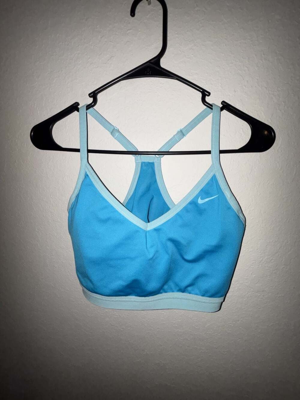 Nike Indy Women Laser Blue Light S Padded V-Neck Sports Bra (DN4181-446) Size 1X